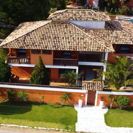 Belíssima Casa com extensa área externa - piscina, sauna, churrasqueira e campo de futebol - com 5 suítes e a 500 metros da Rua das Pedras Búzios Esterno foto