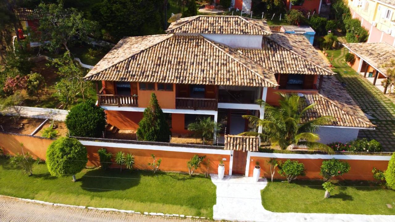 Belíssima Casa com extensa área externa - piscina, sauna, churrasqueira e campo de futebol - com 5 suítes e a 500 metros da Rua das Pedras Búzios Esterno foto