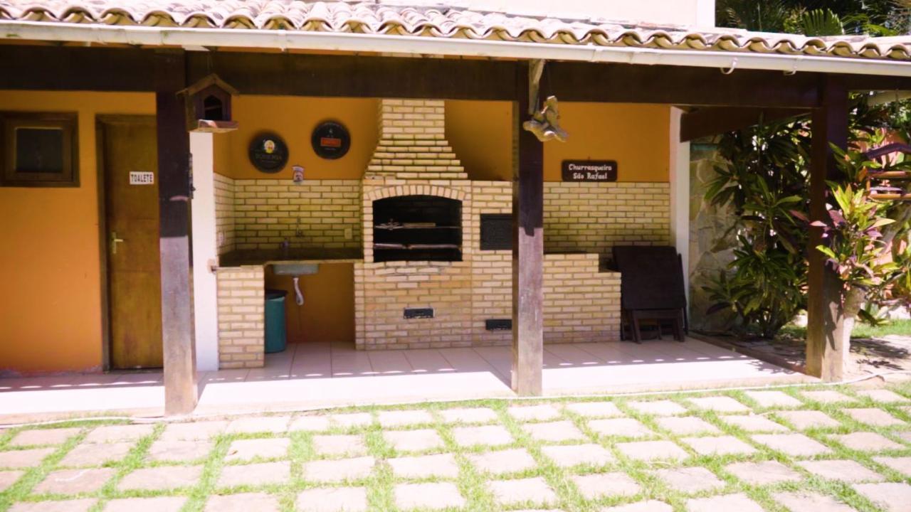 Belíssima Casa com extensa área externa - piscina, sauna, churrasqueira e campo de futebol - com 5 suítes e a 500 metros da Rua das Pedras Búzios Esterno foto